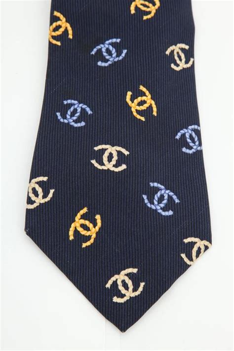 Chanel tie